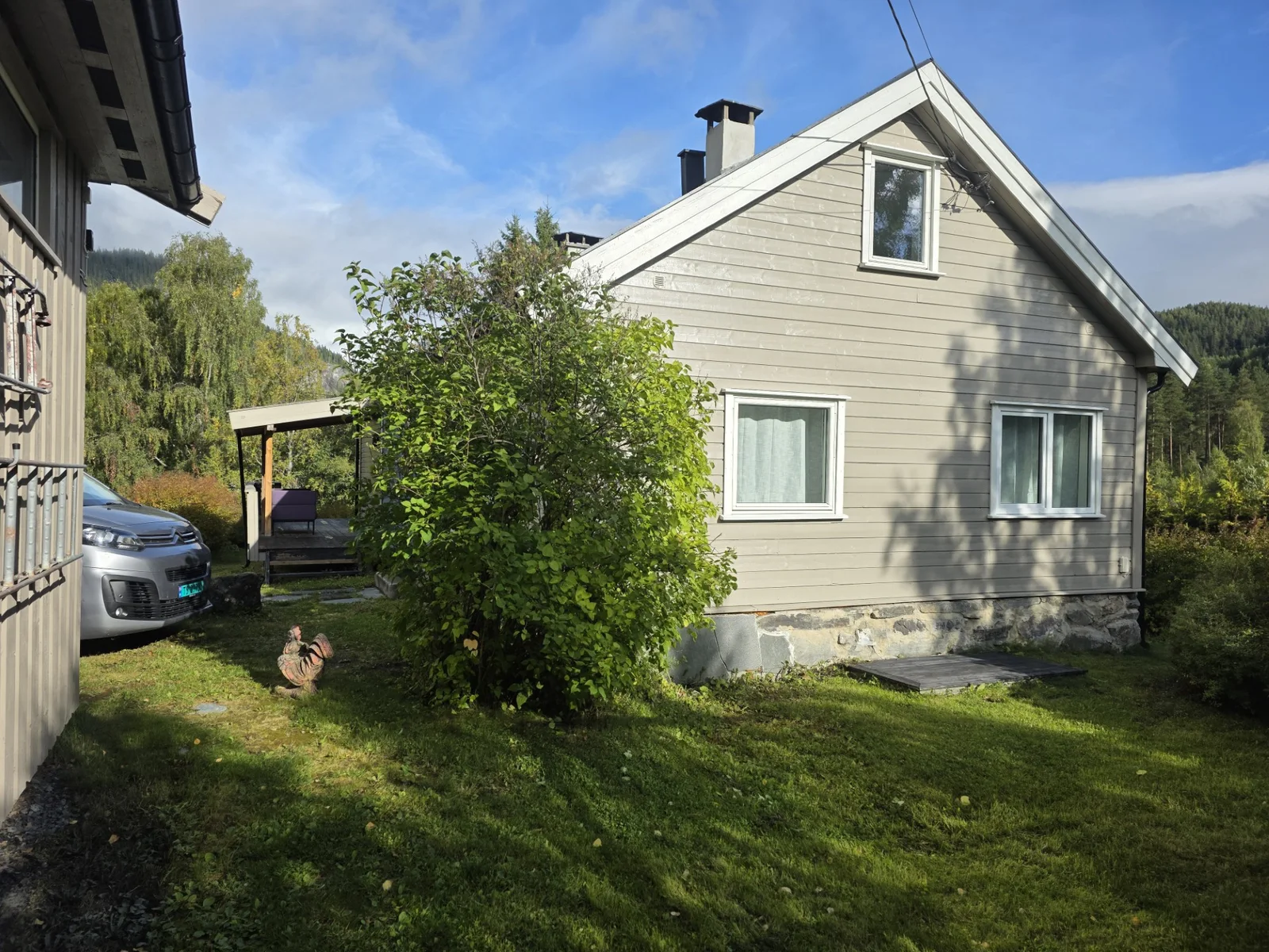 Photo 3