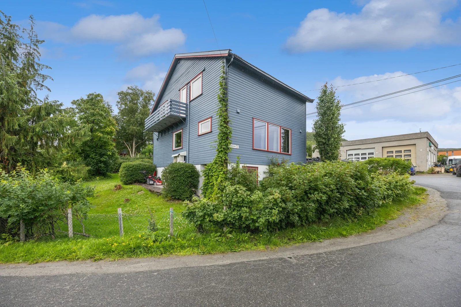 Listing photo