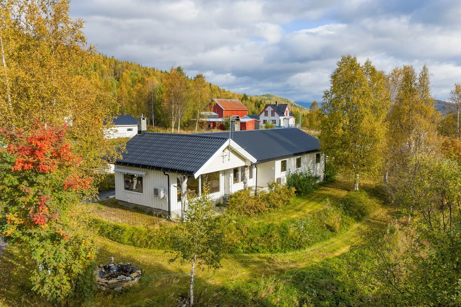Listing photo
