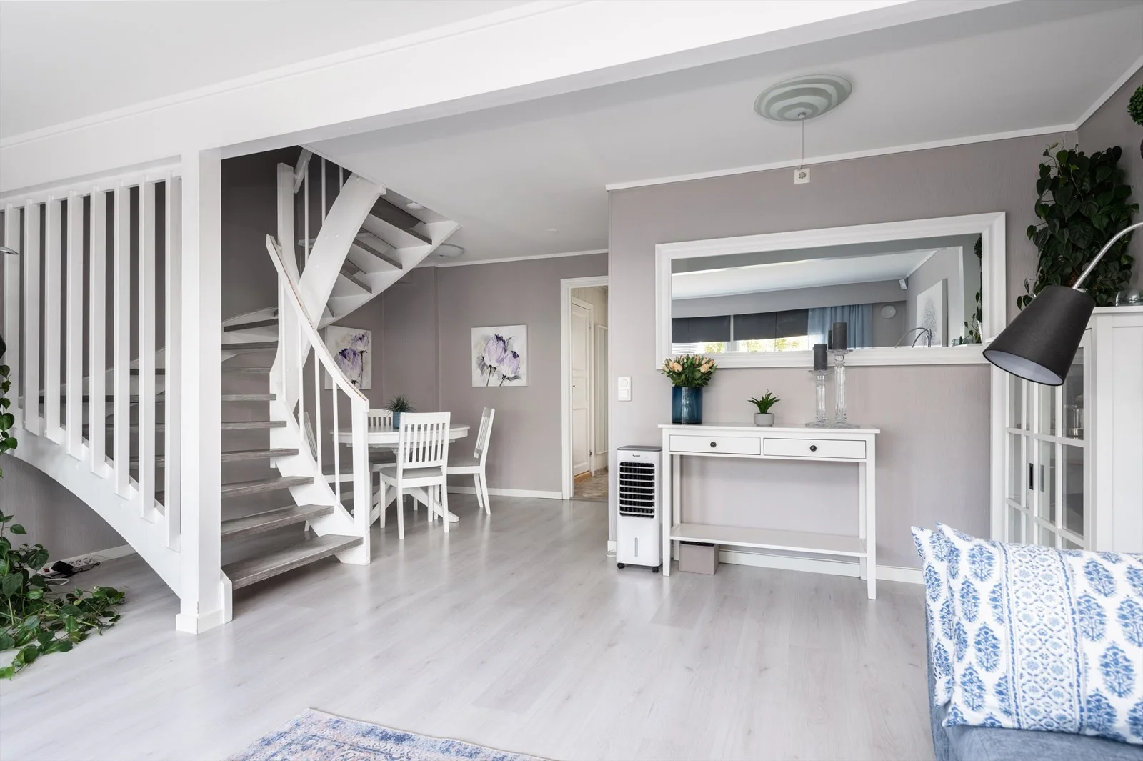 Photo 32
