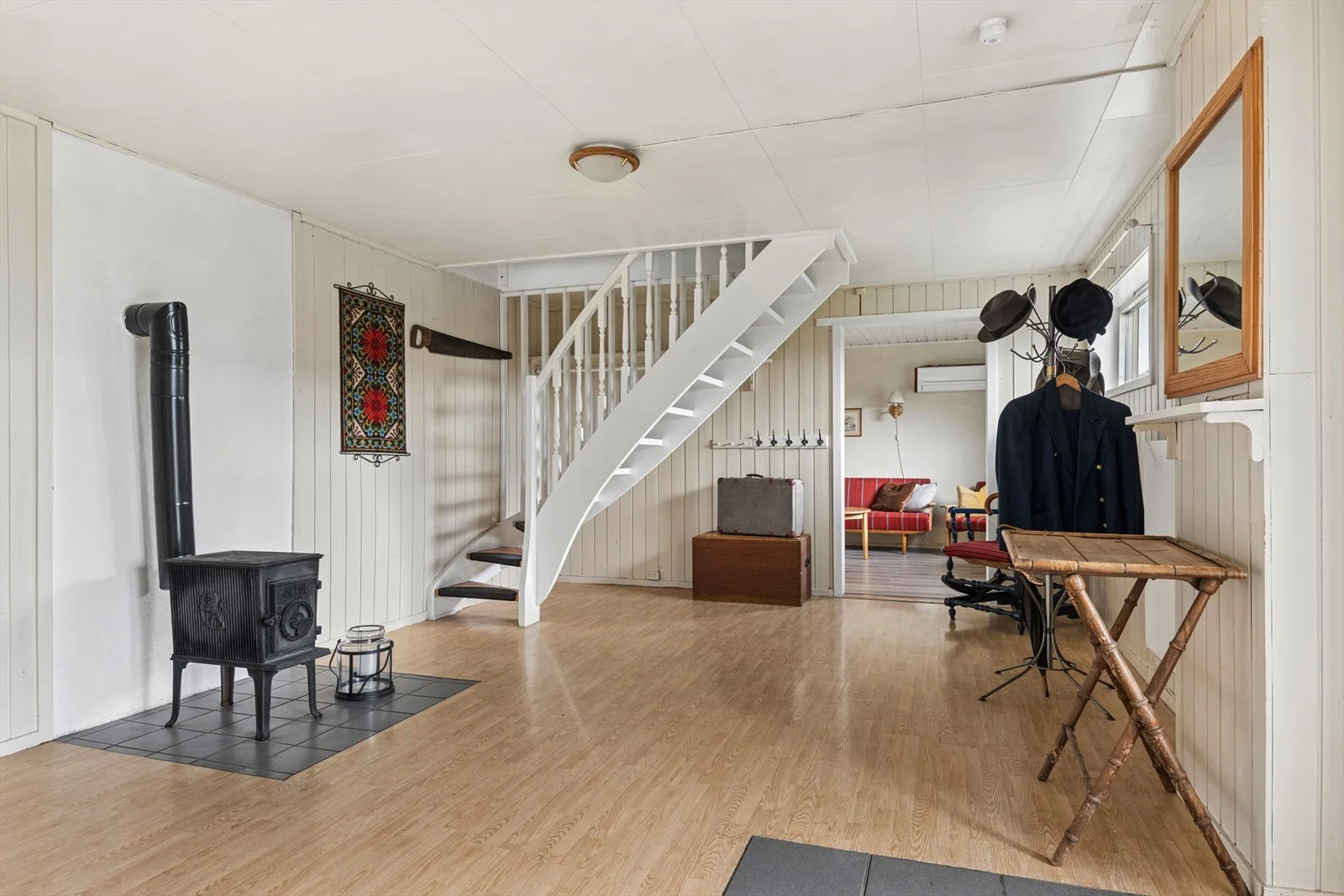 Photo 8