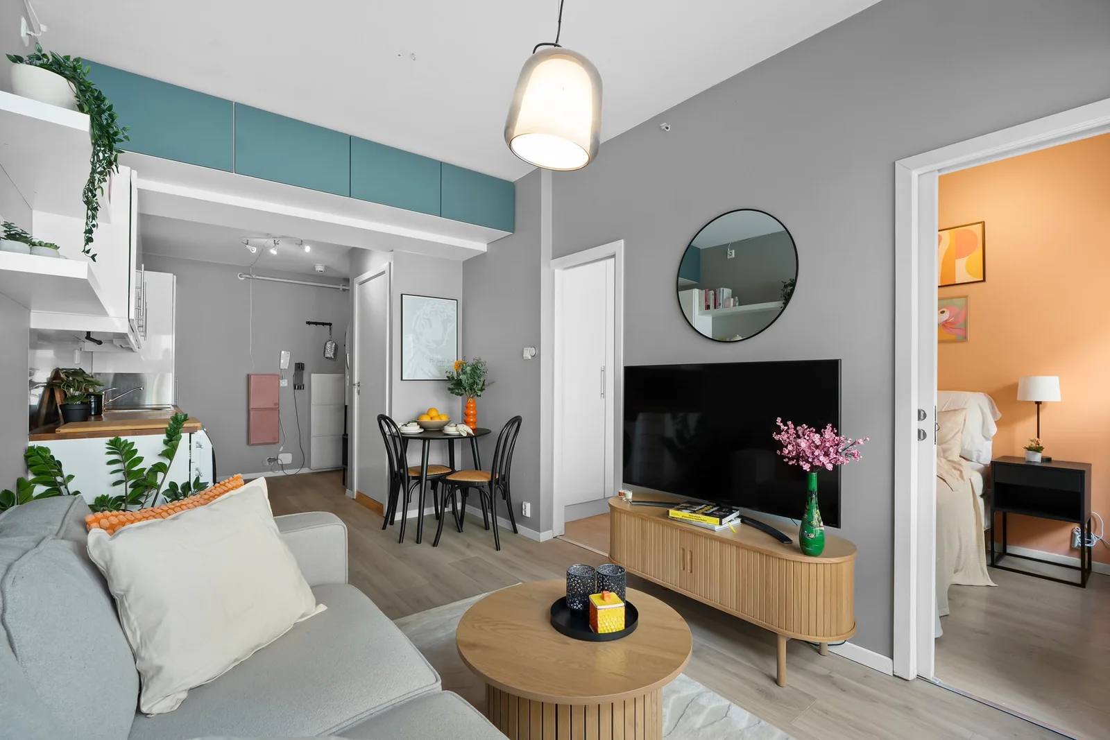 Photo 2