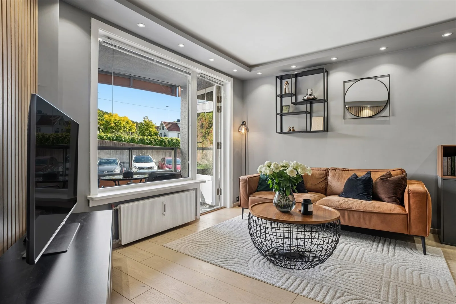 Photo 3