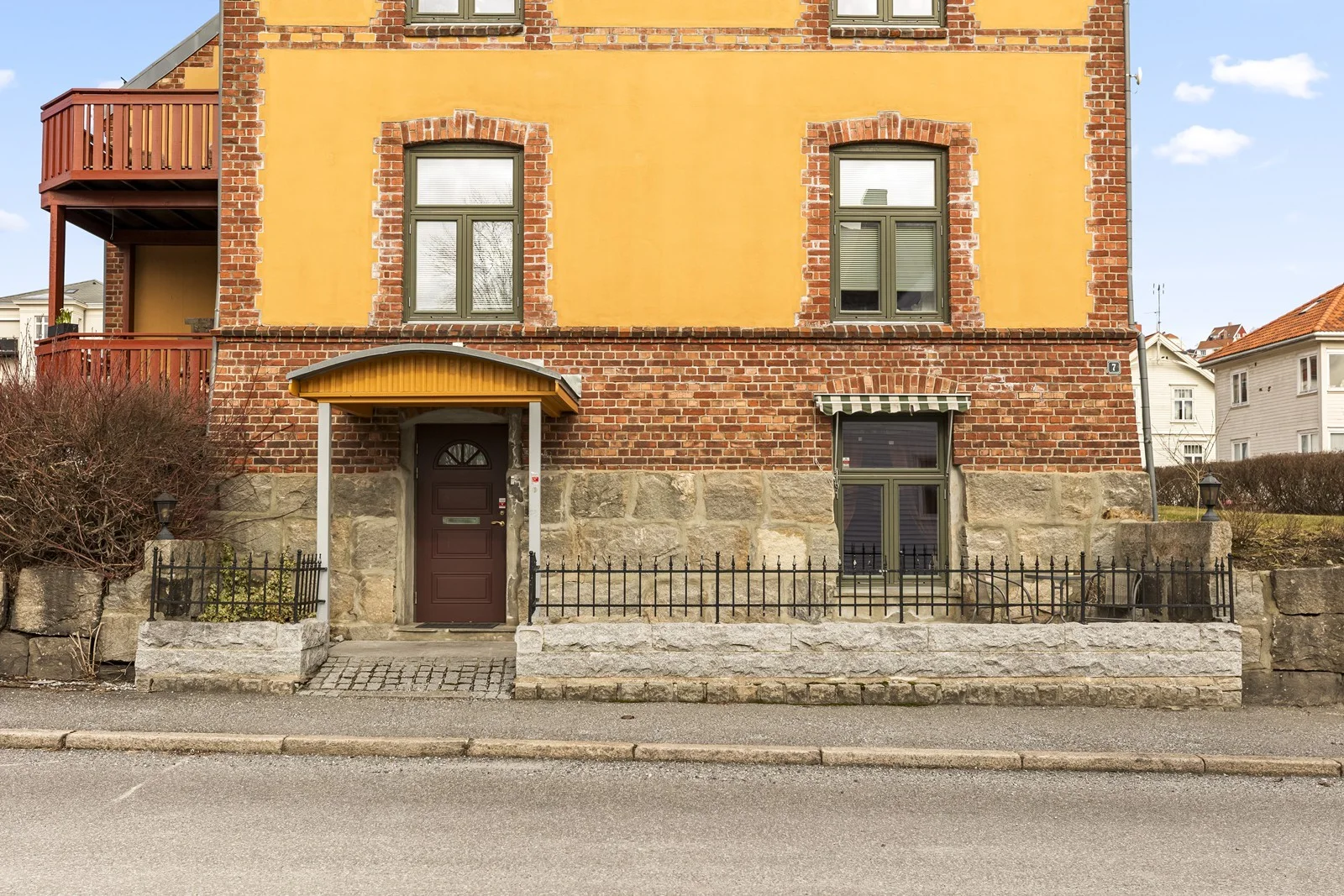 Photo 3
