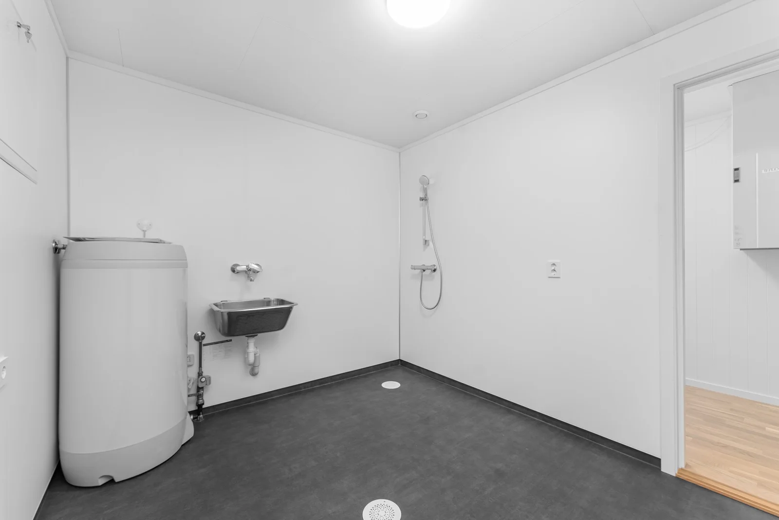Photo 9