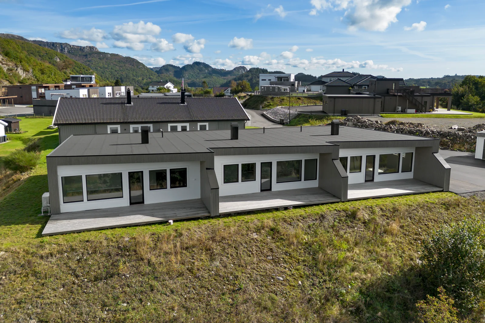 Listing photo