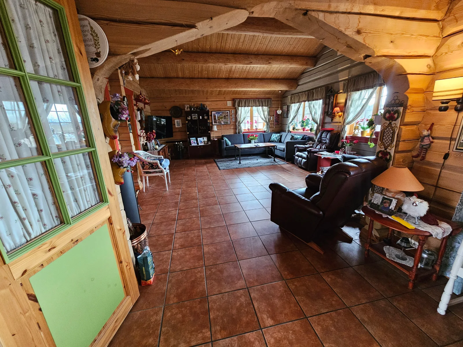 Photo 8