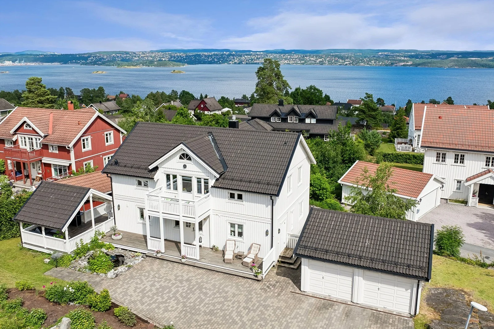 Listing photo