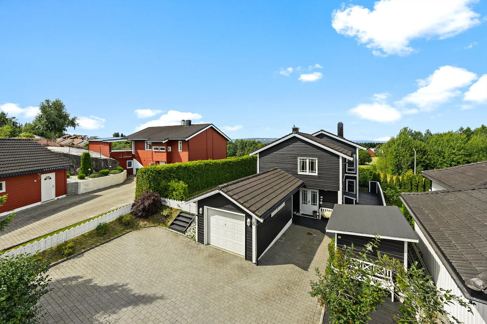 Listing photo