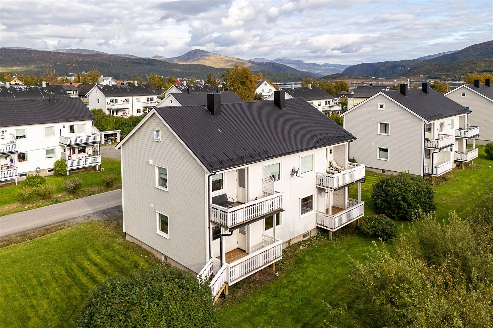 Listing photo