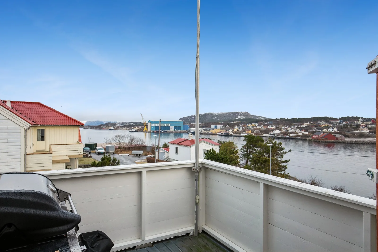 Listing photo