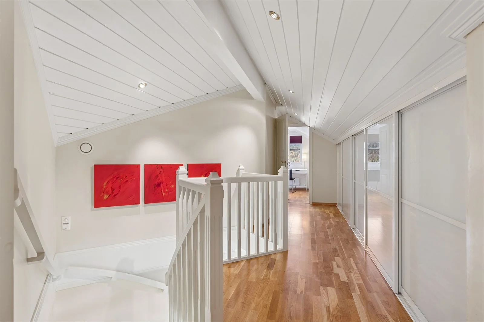Photo 47