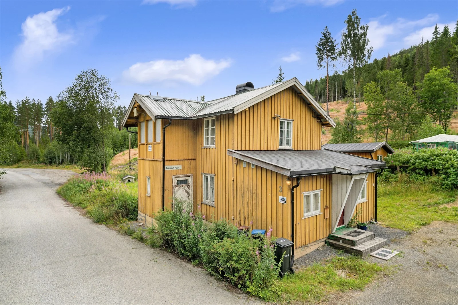 Listing photo