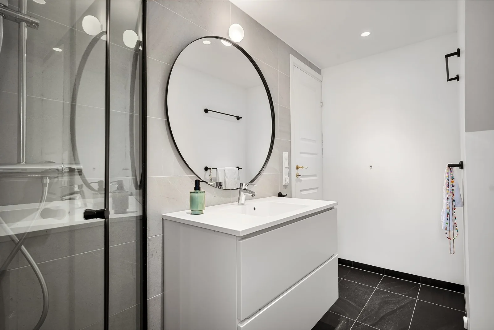 Photo 35
