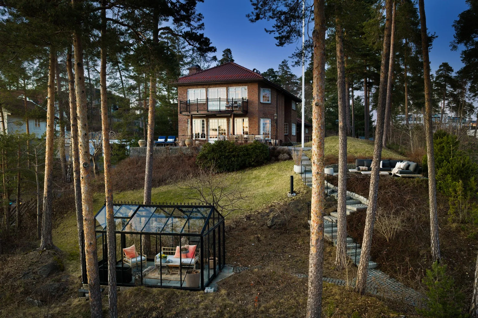 Listing photo