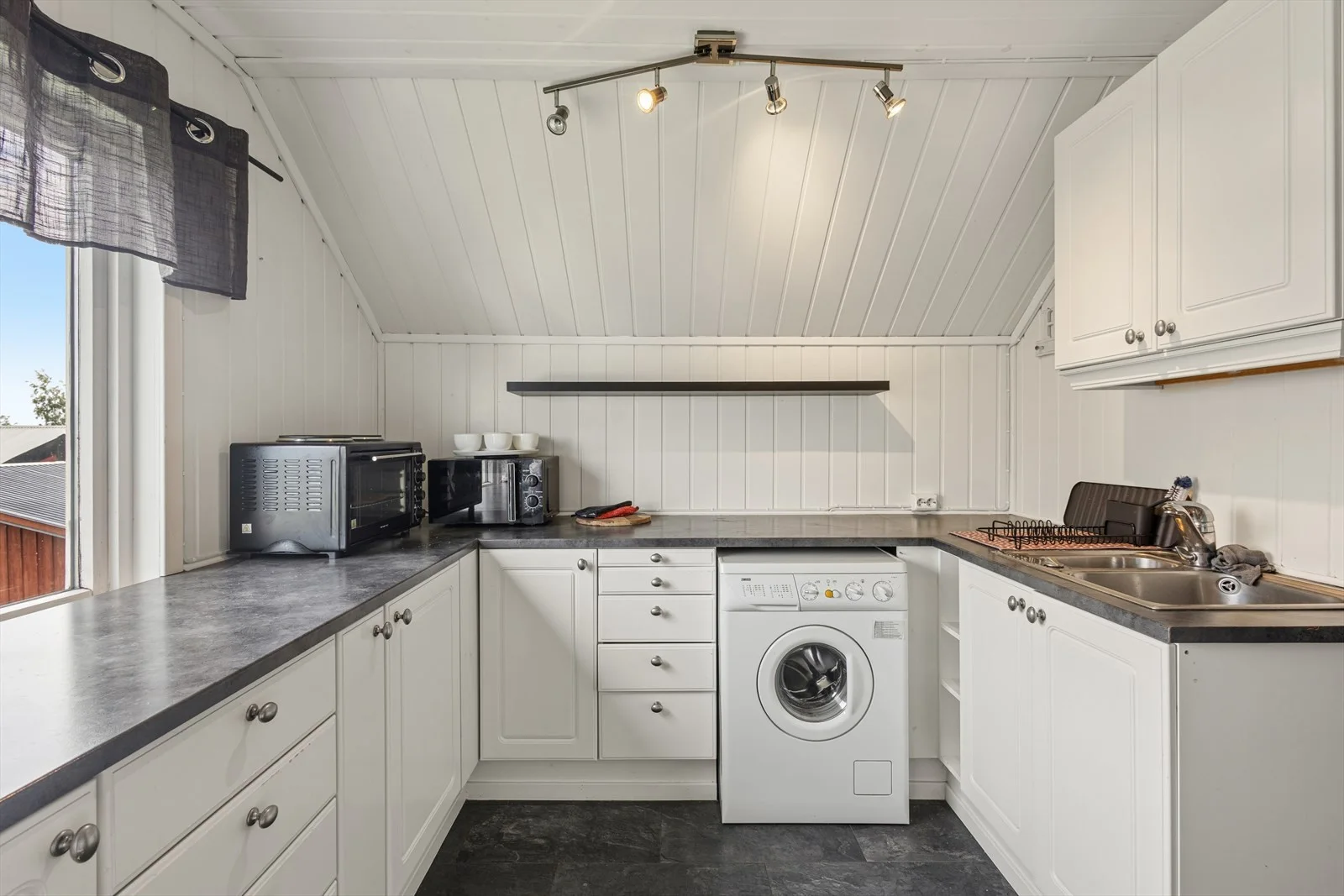 Photo 32