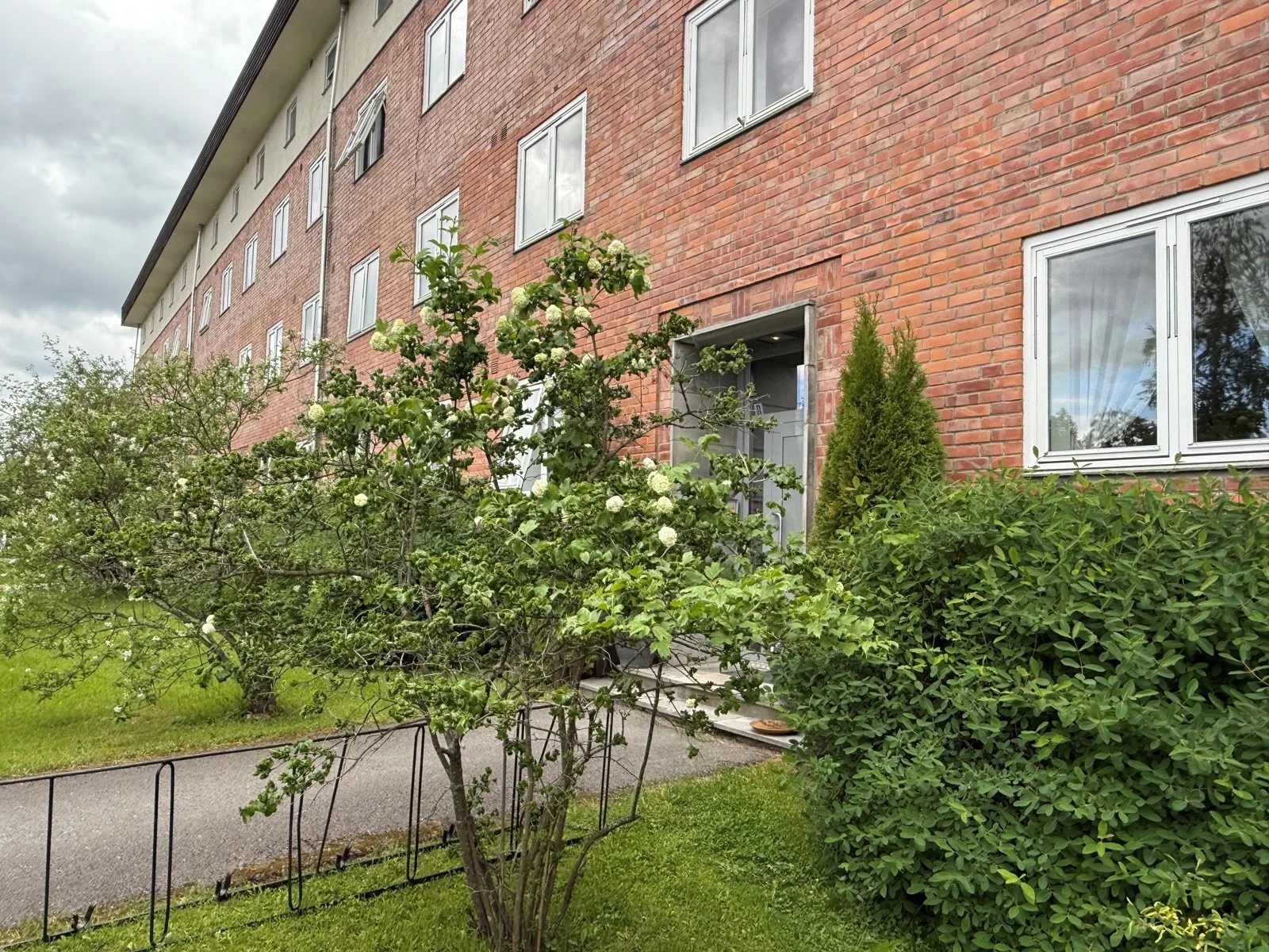 Photo 3