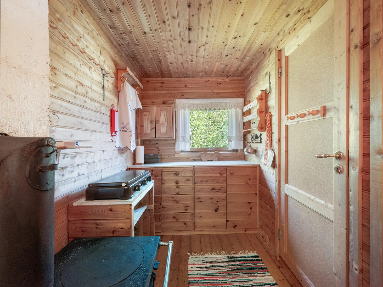 Photo 19