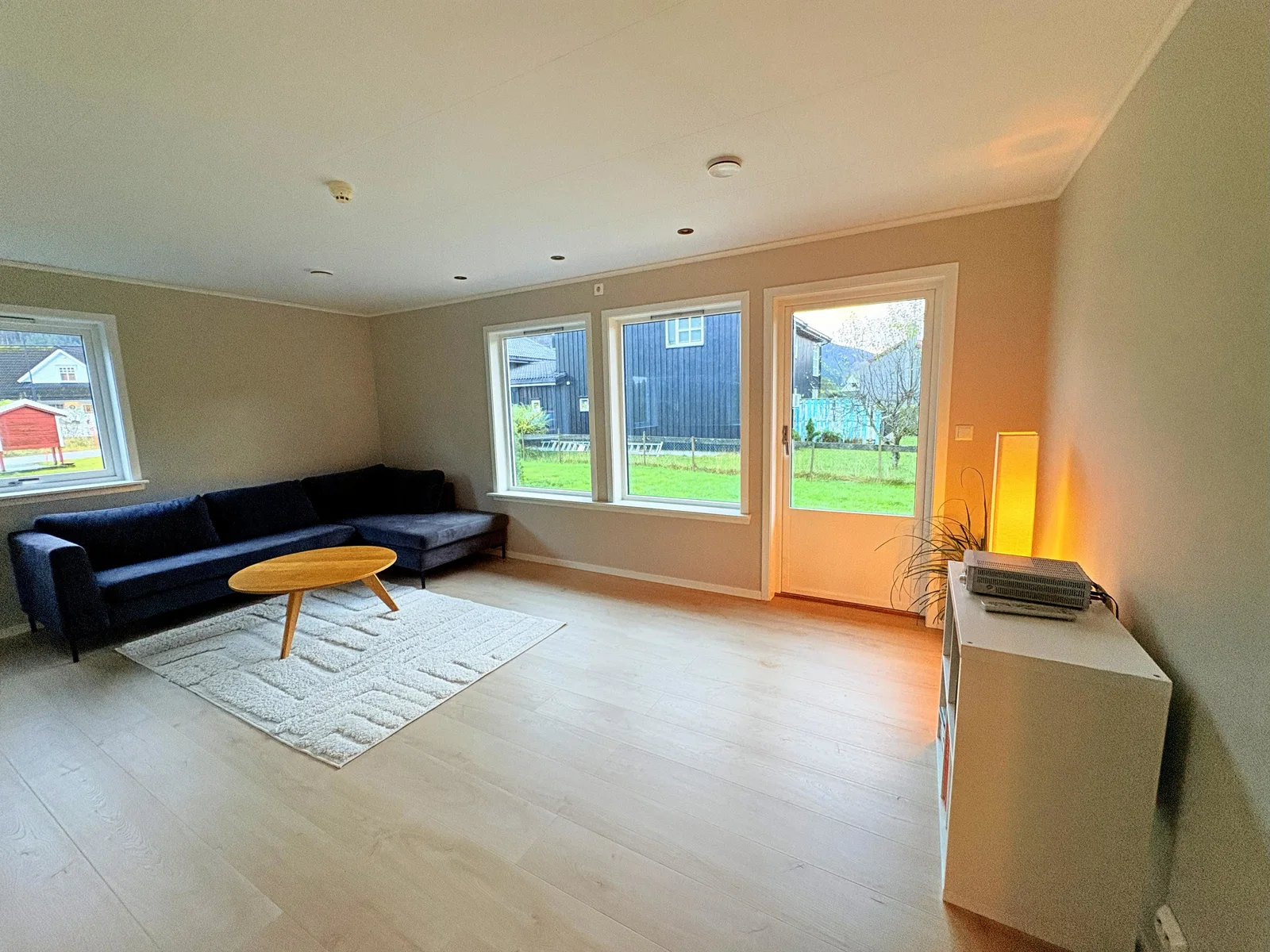 Photo 3