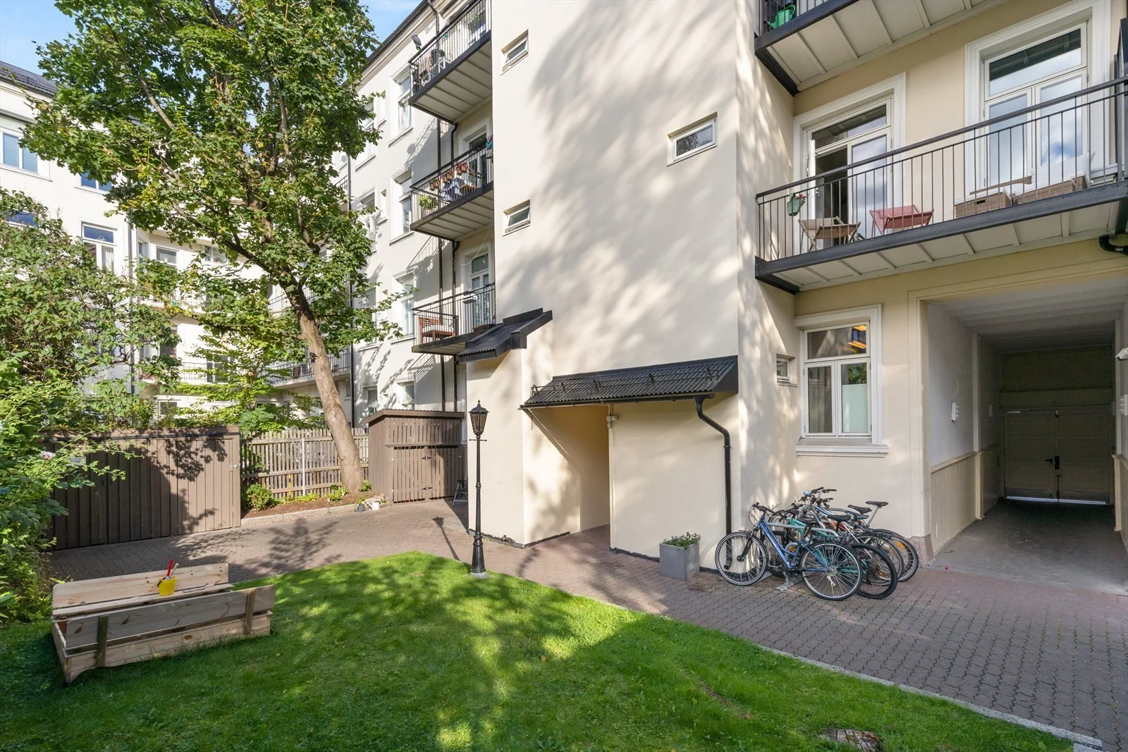 Photo 19