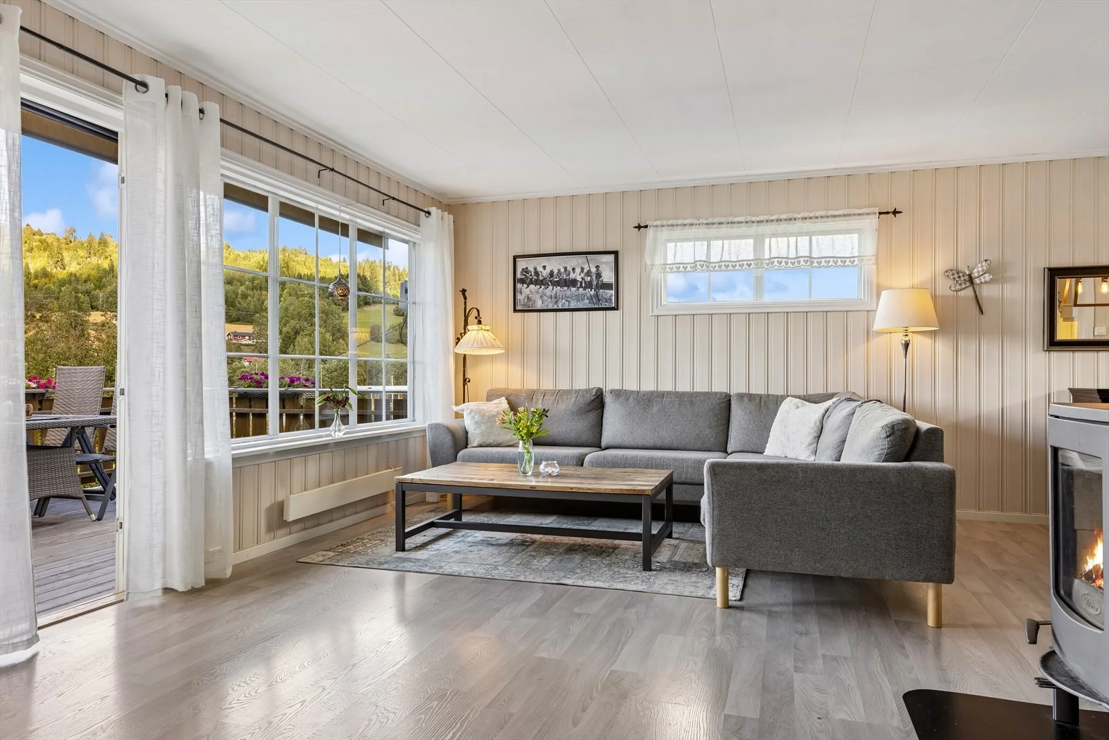Photo 8