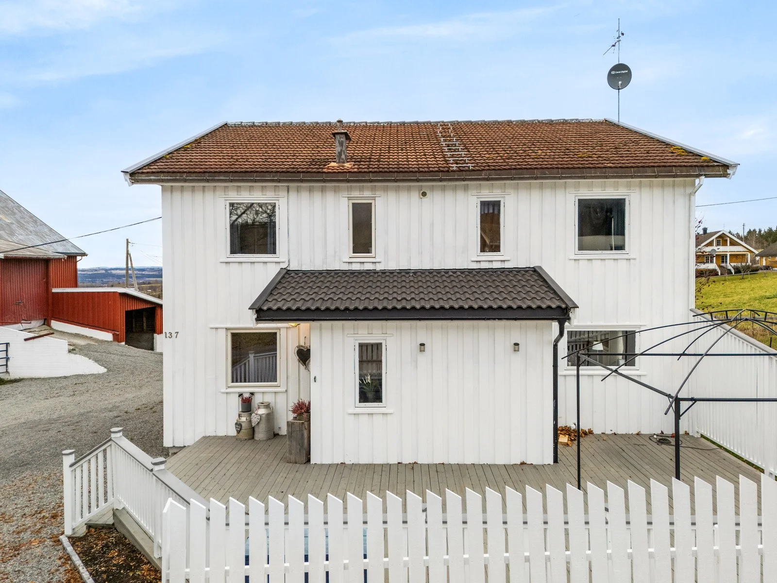 Photo 5