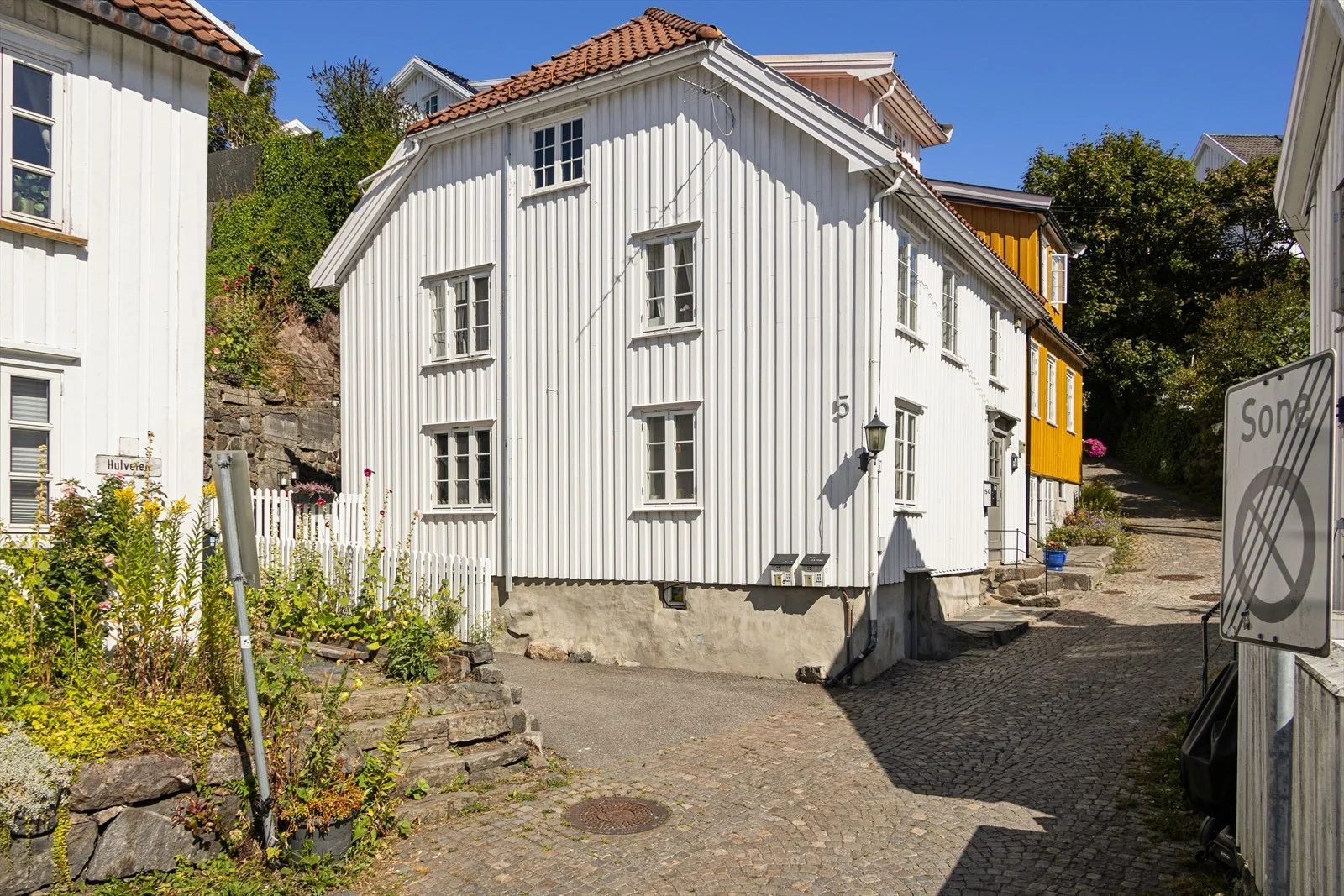 Listing photo
