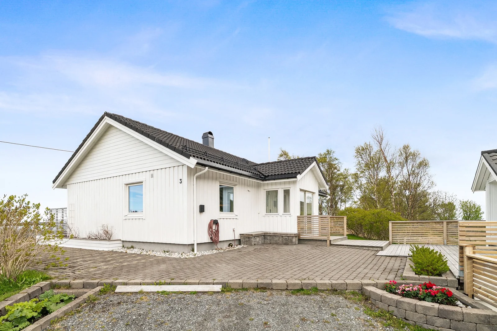 Photo 51