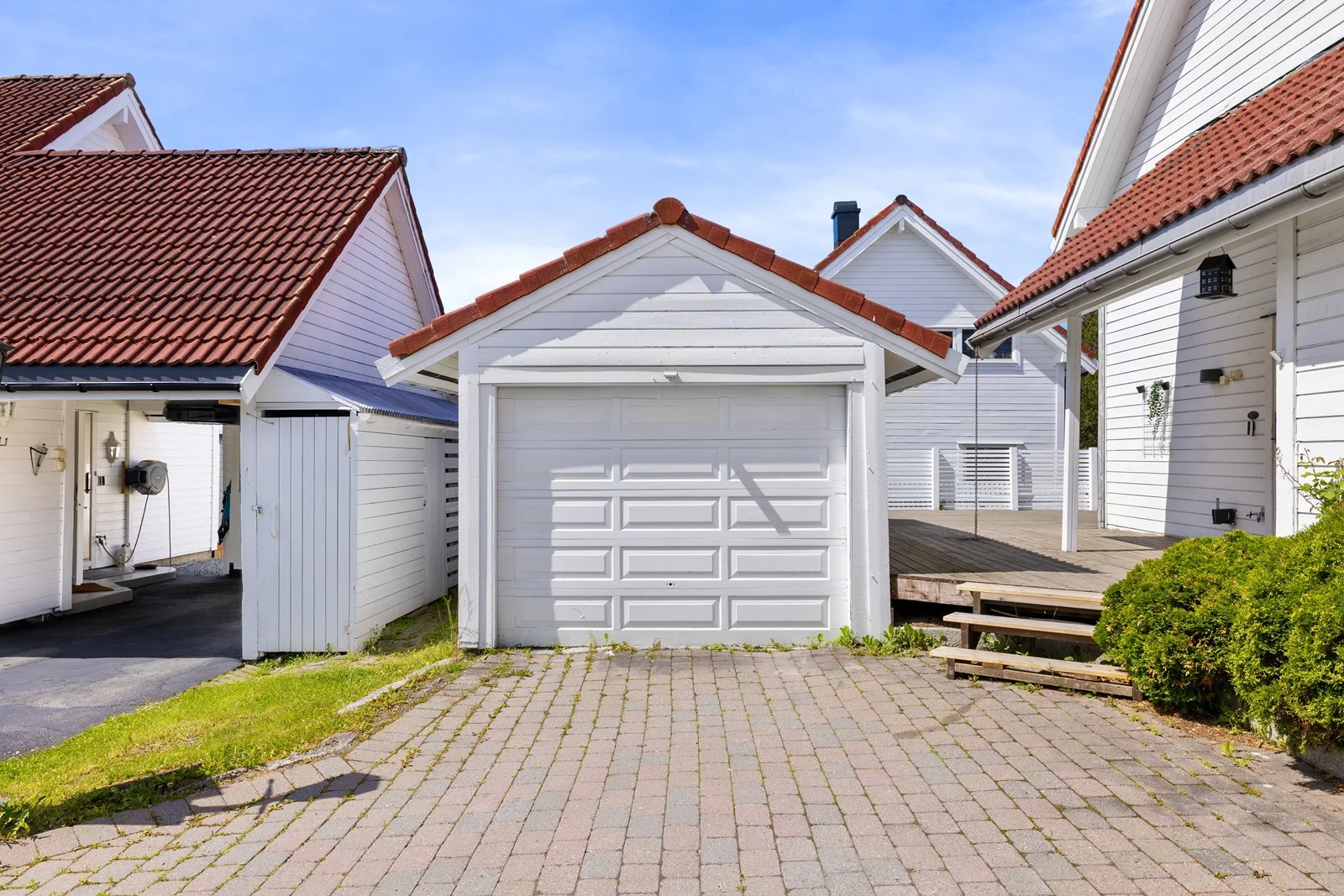 Photo 33