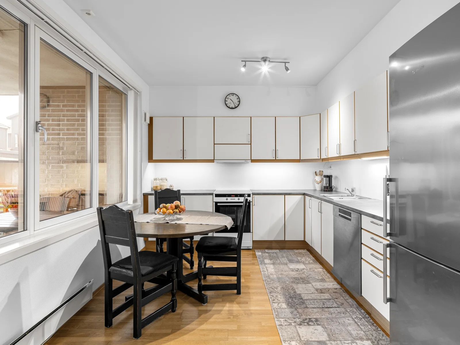 Photo 9