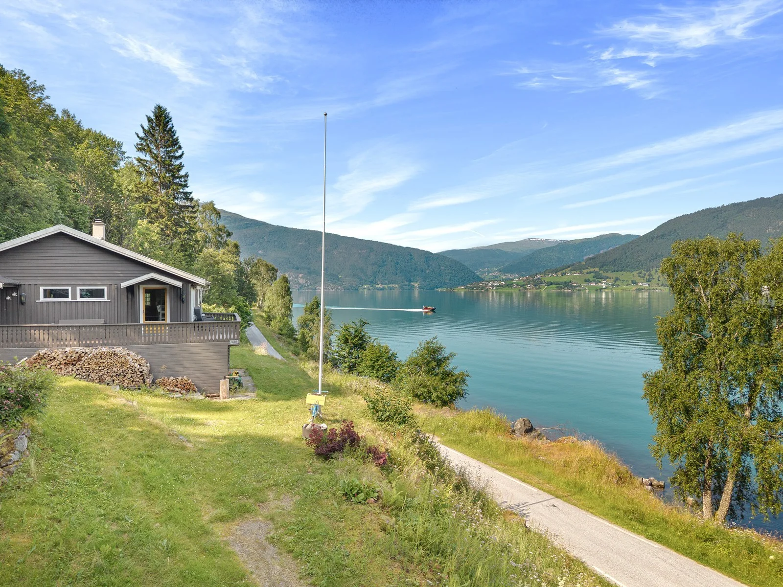 Listing photo