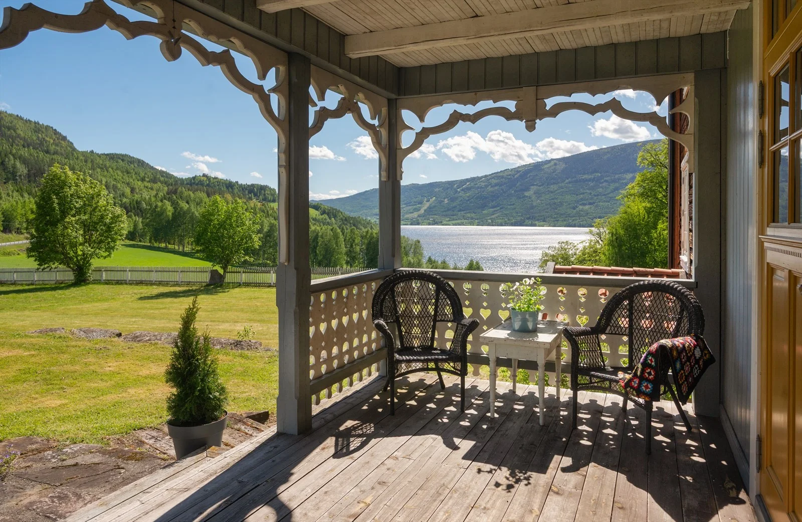 Photo 5