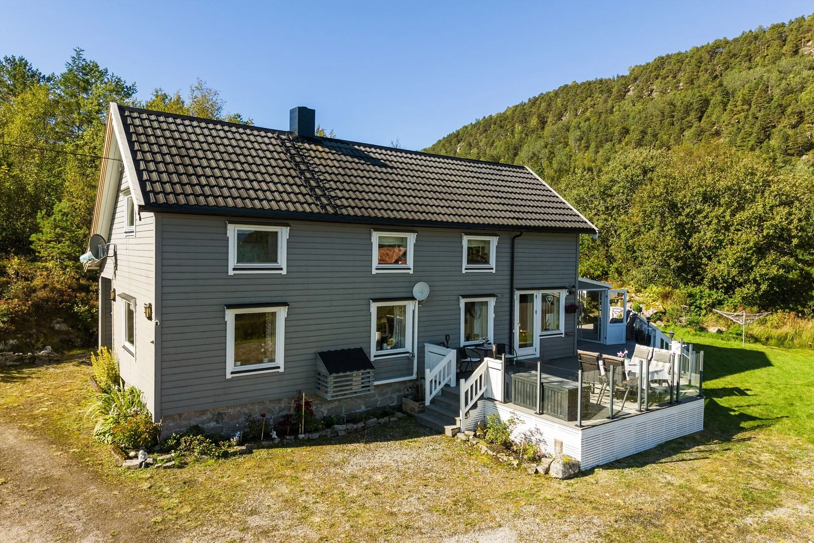 Listing photo