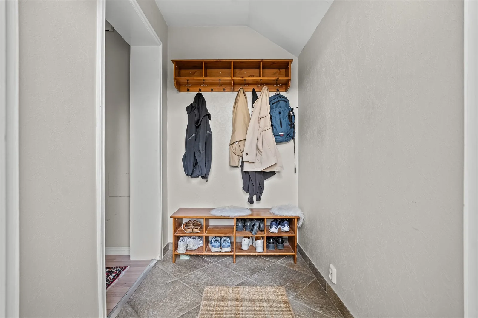 Photo 42
