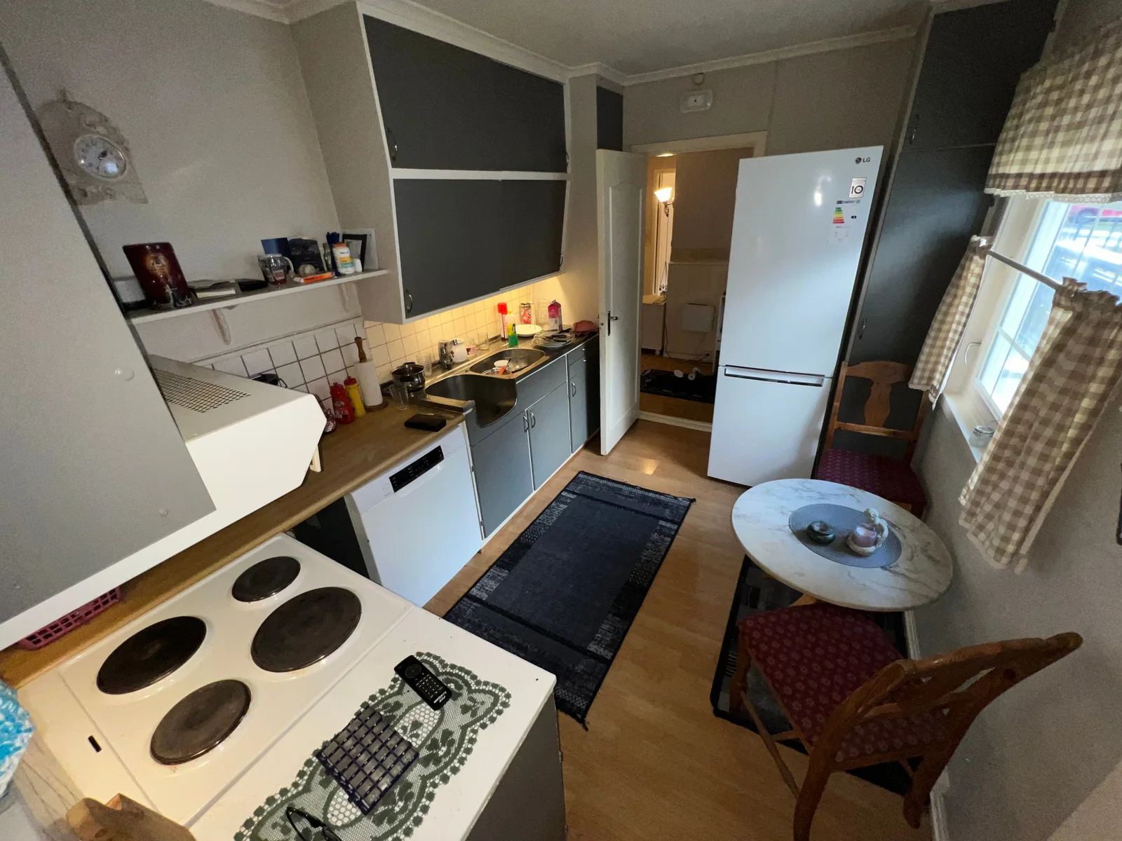 Photo 8