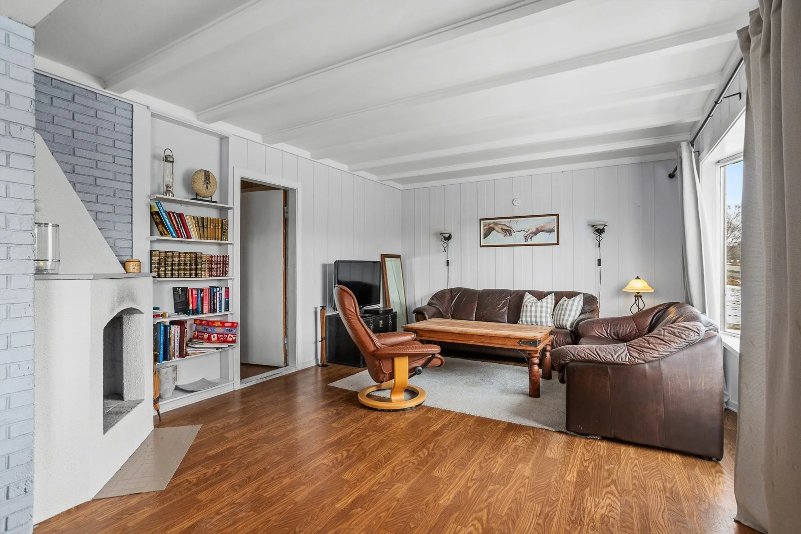 Photo 9