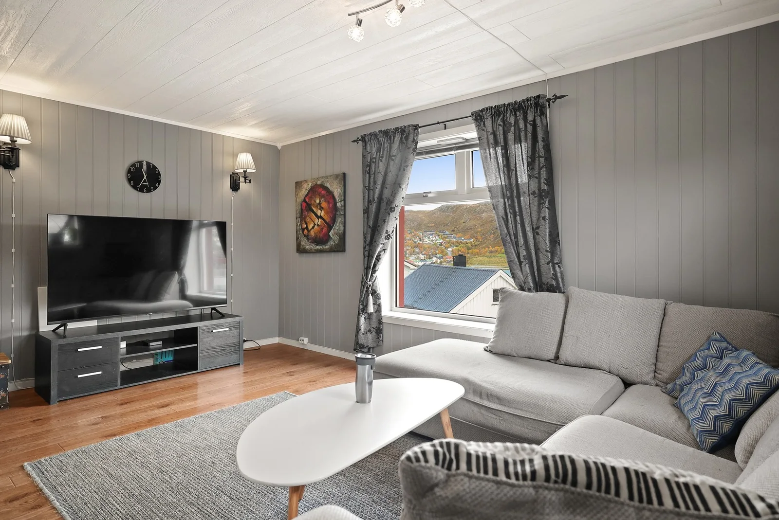 Photo 9