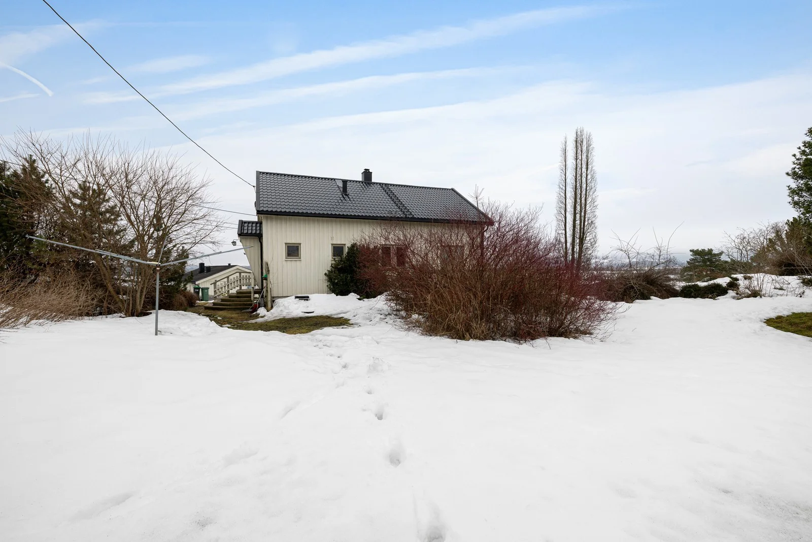 Photo 33