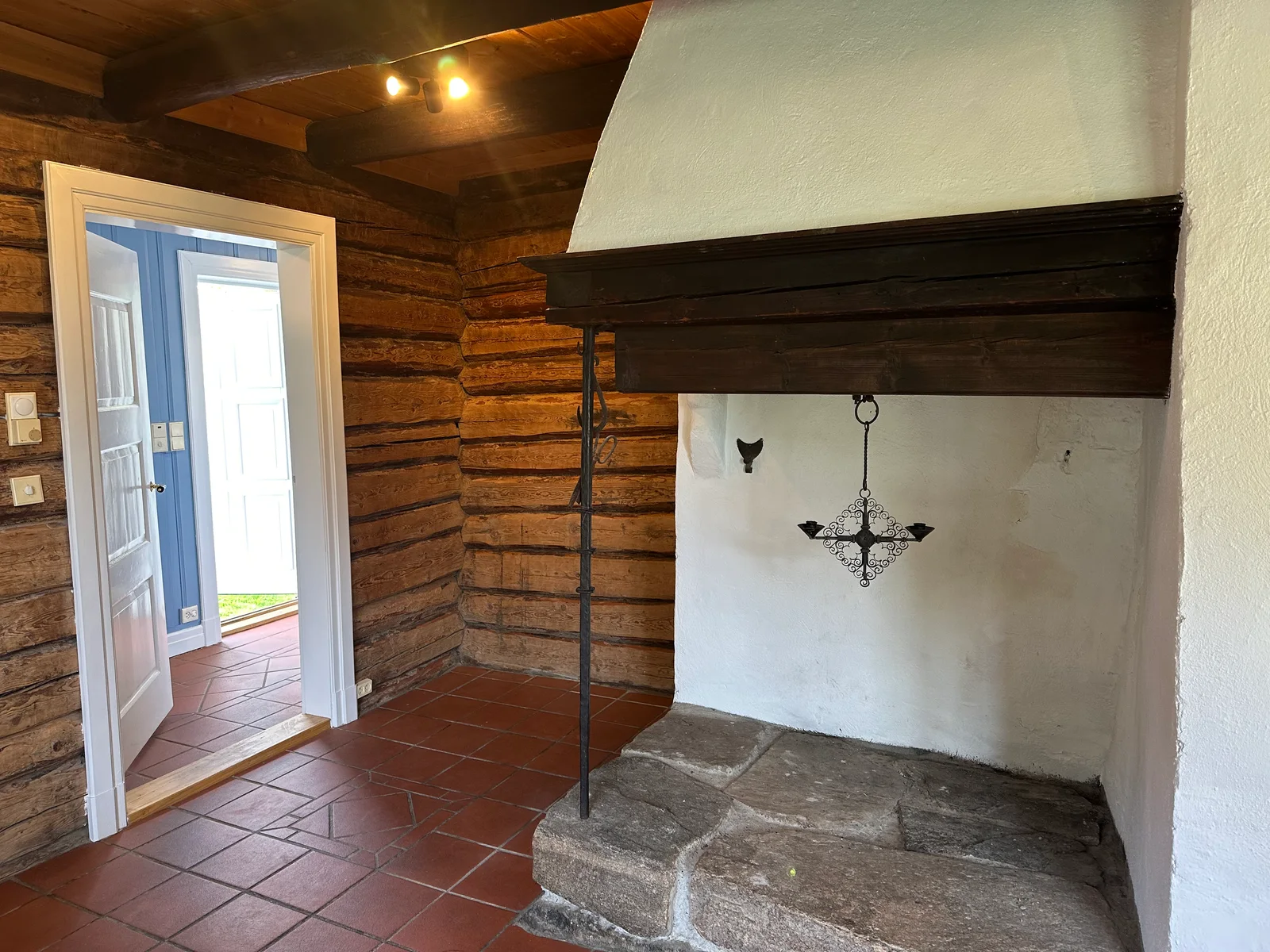 Photo 7