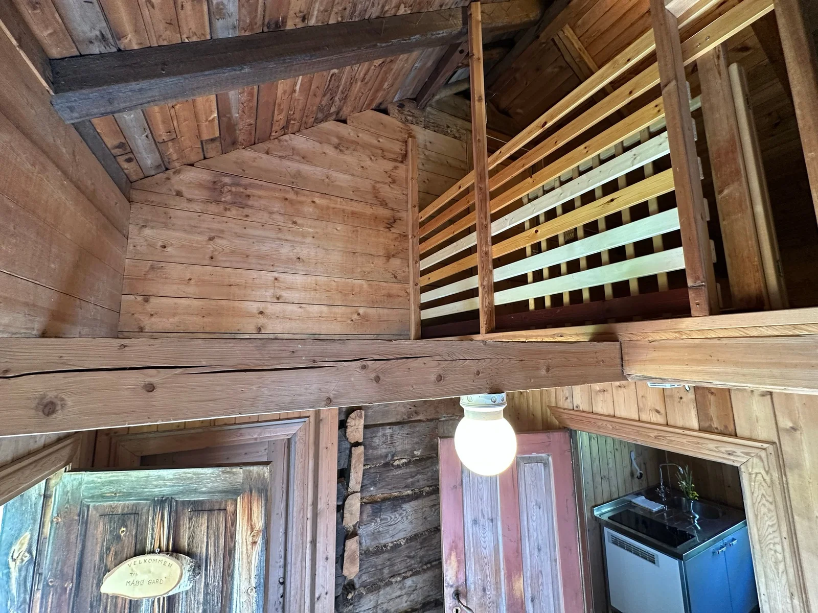Photo 18