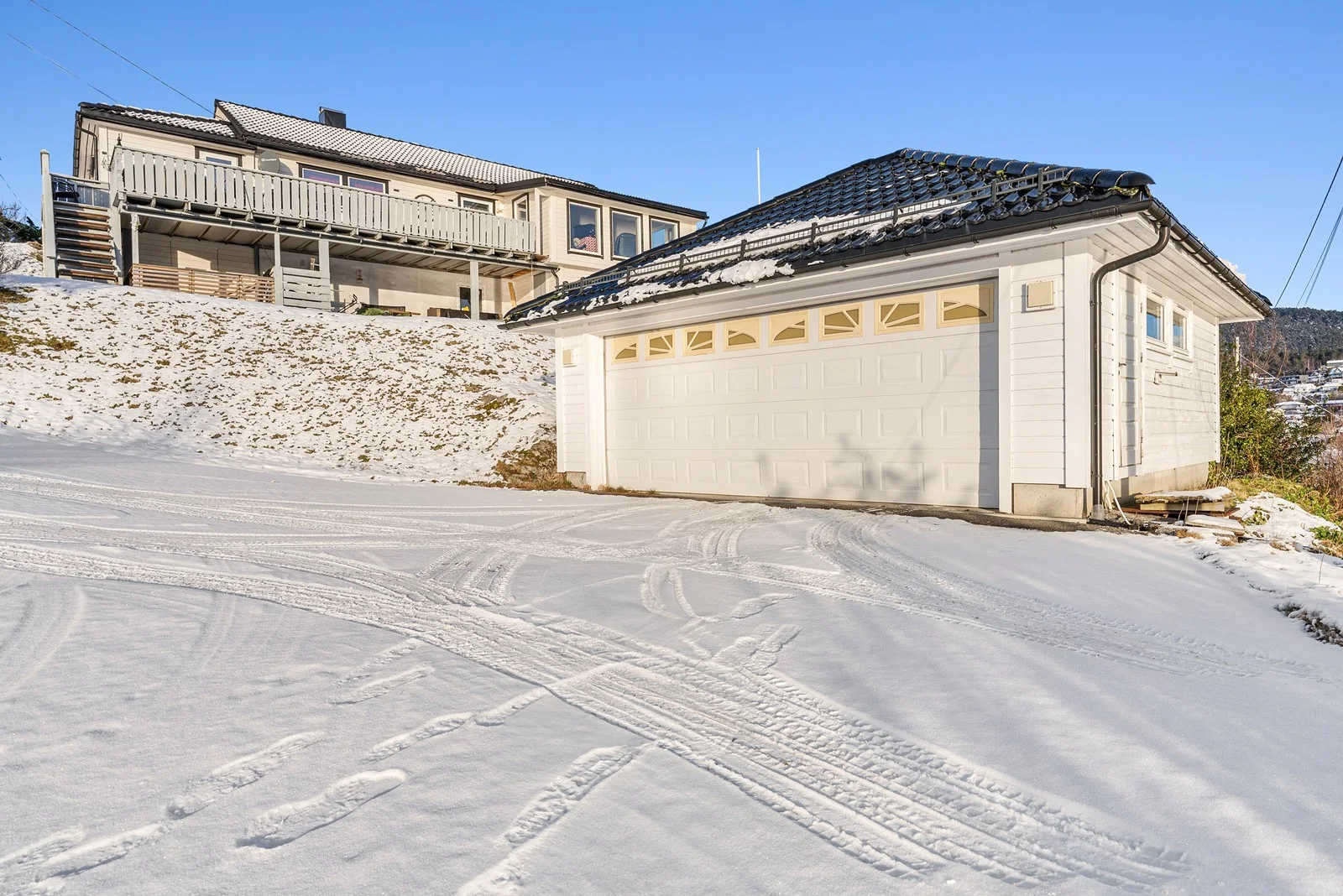 Photo 3