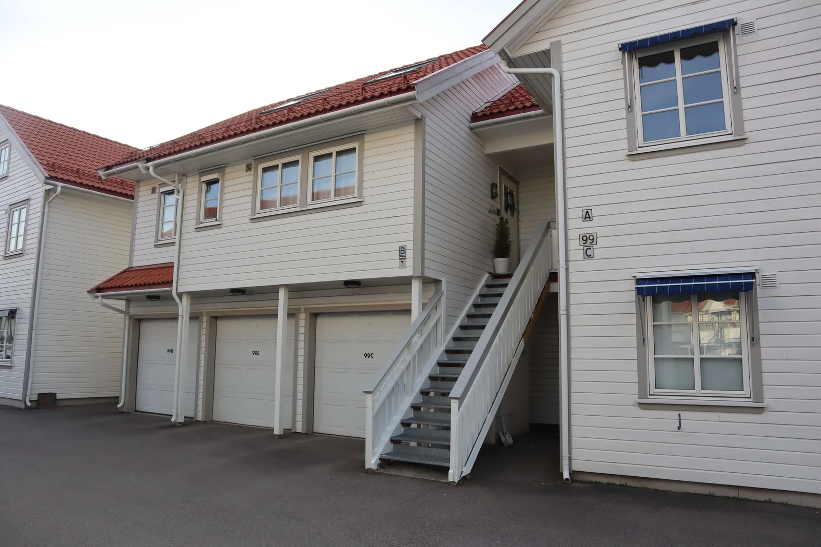 Photo 23