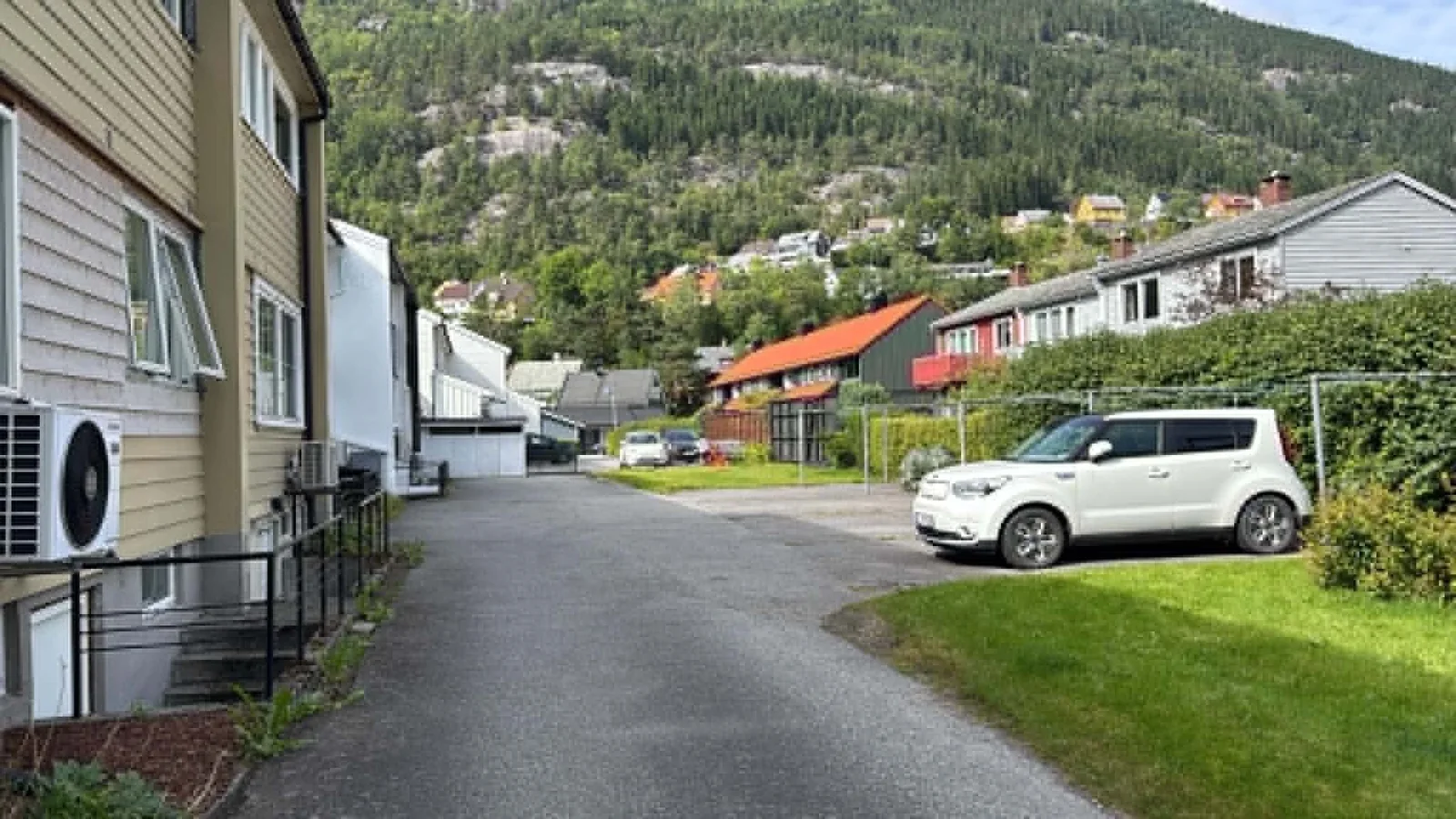 Photo 33