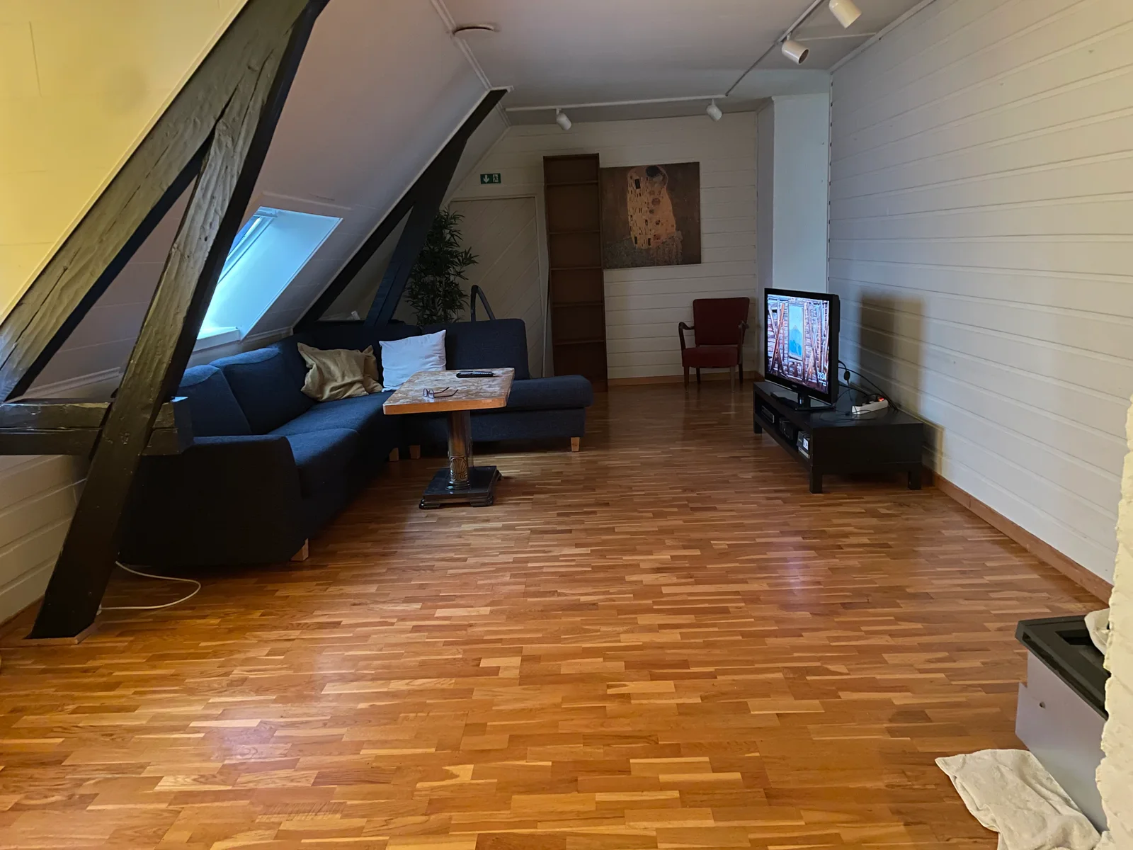 Photo 10