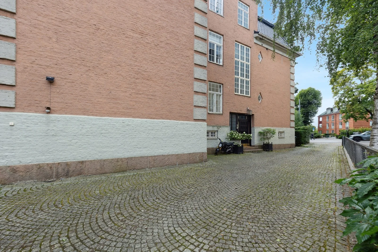Photo 33