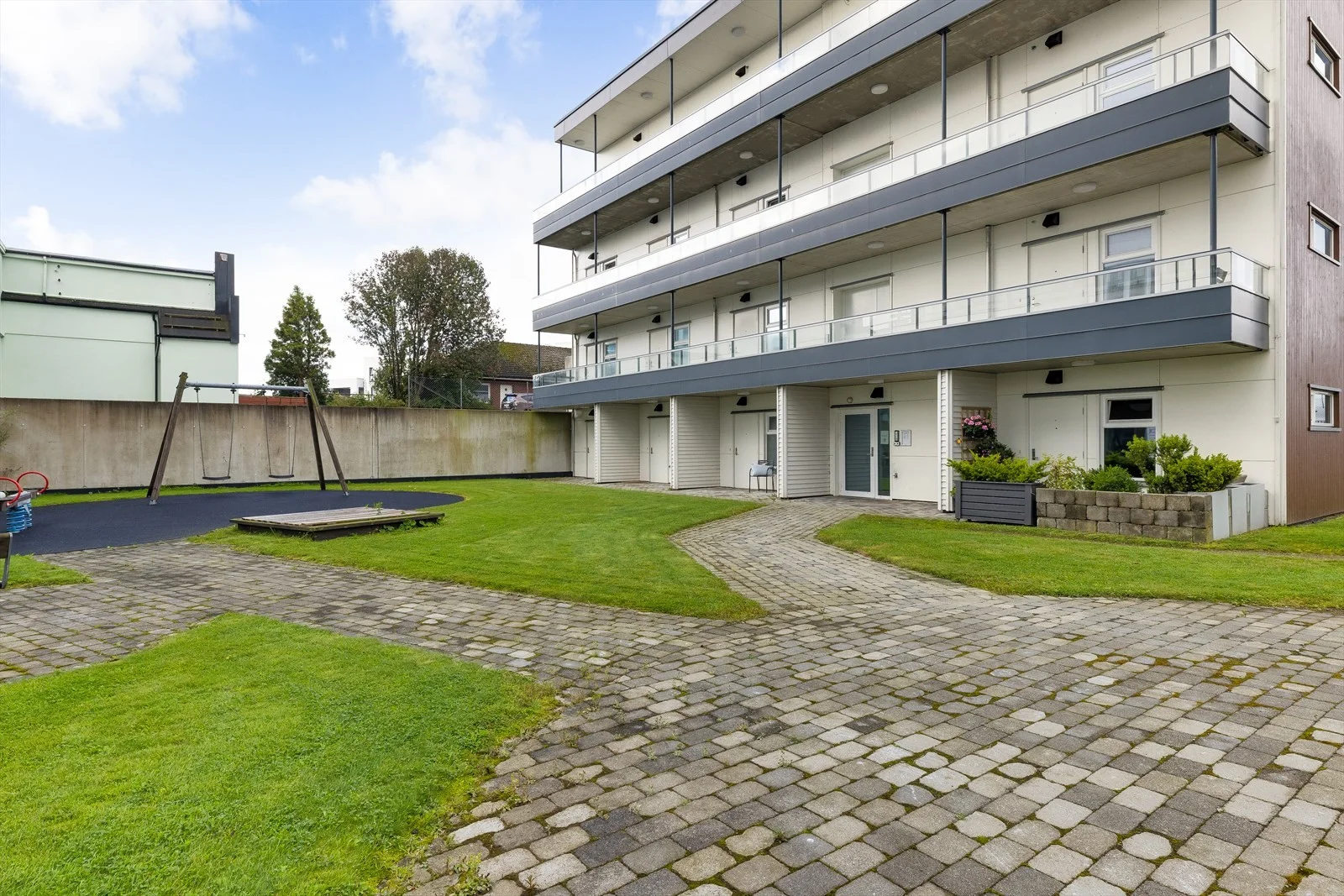 Photo 38