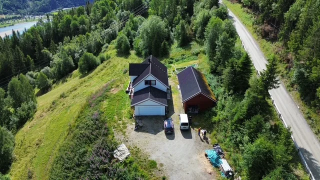 Photo 4