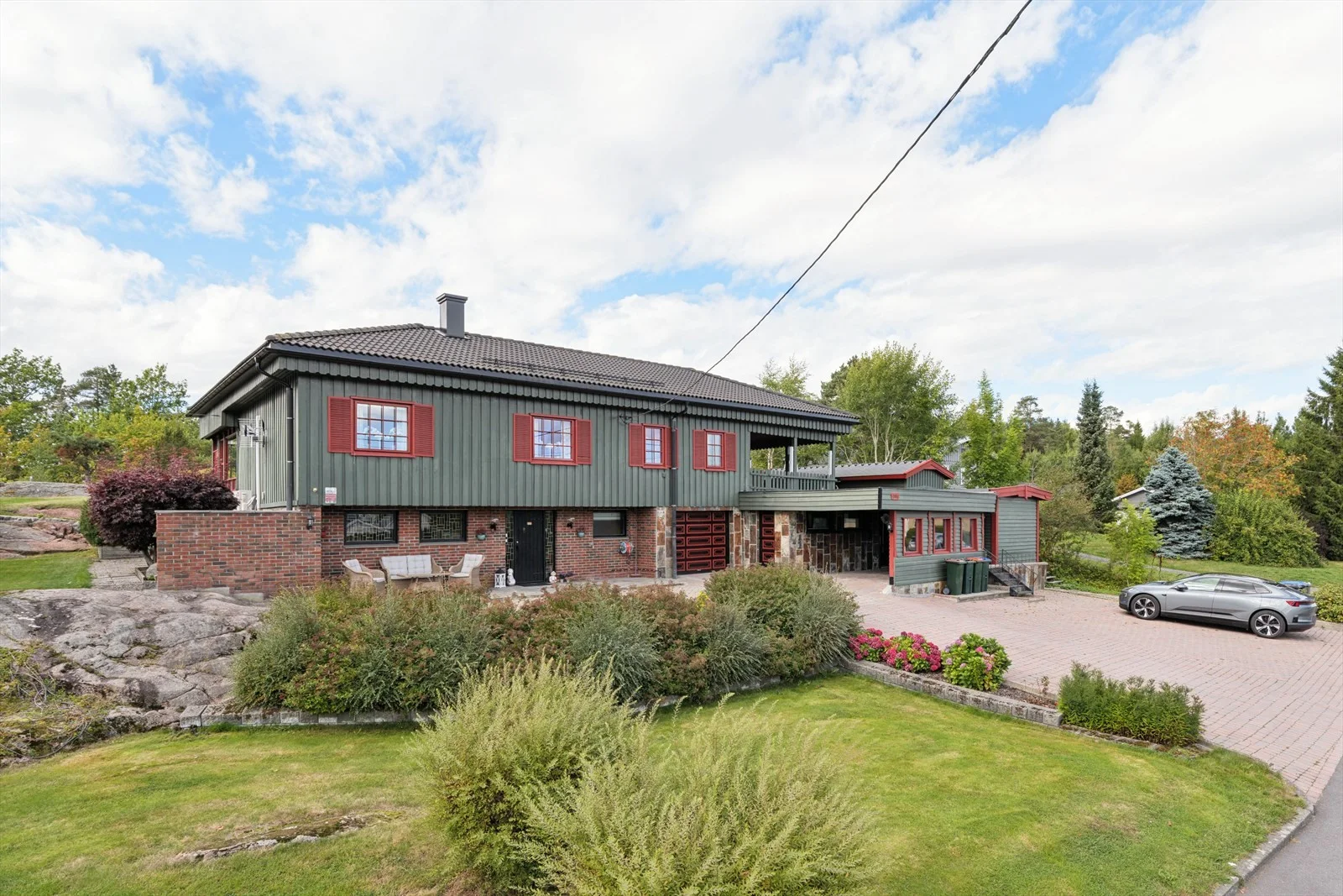 Listing photo