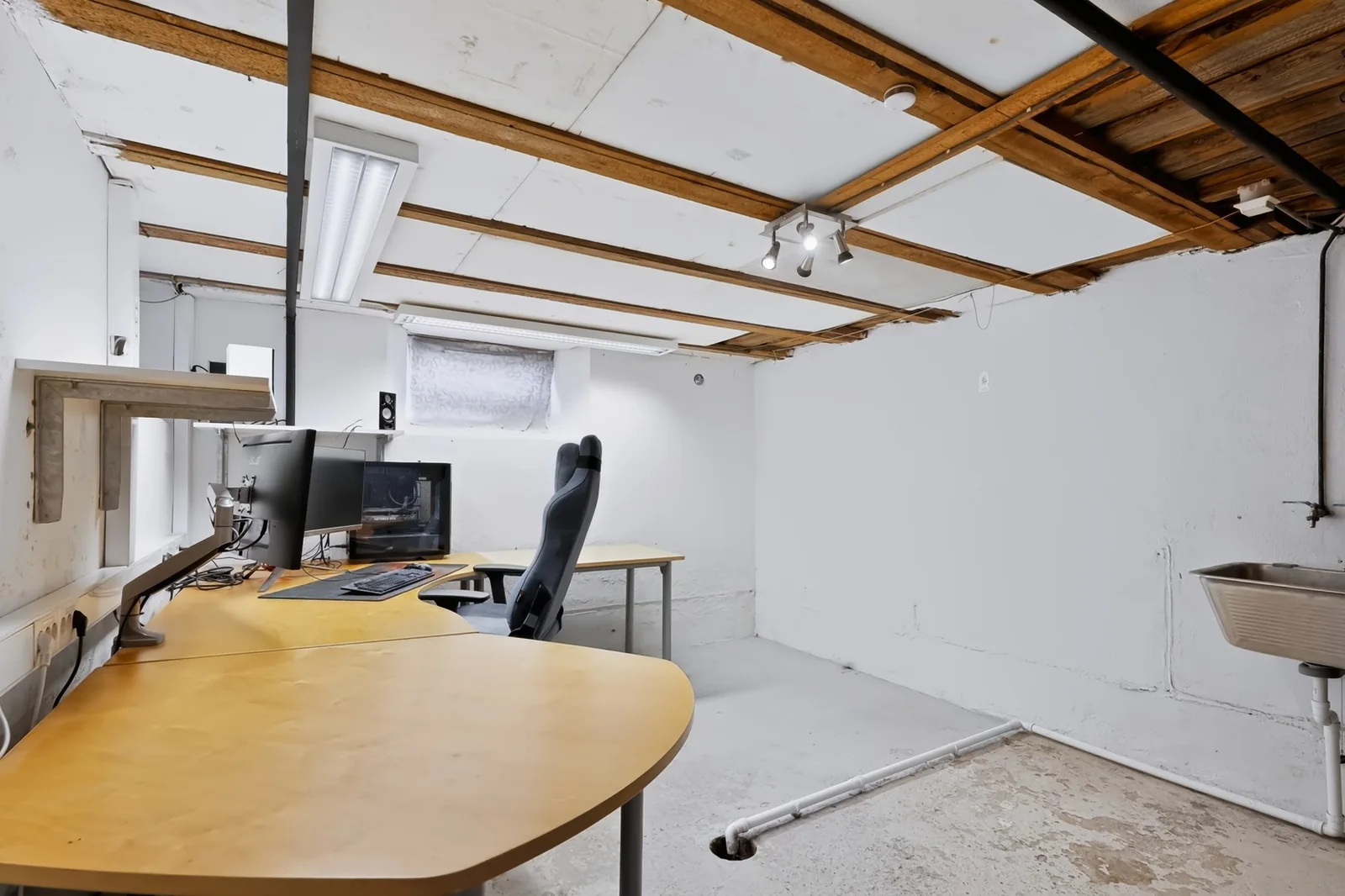 Photo 42