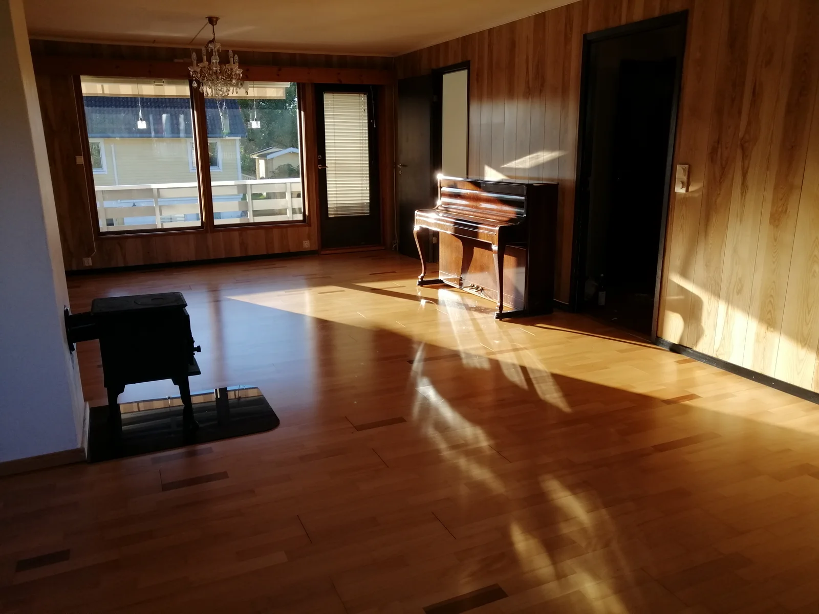 Photo 12